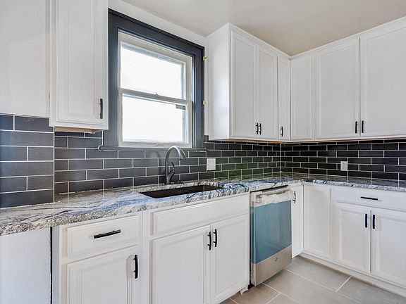 3rd image of 685 Northview Ave