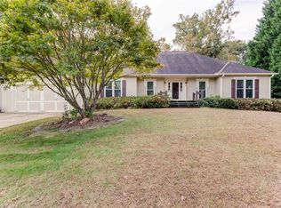 146 Stanbrough Dr, Dallas, GA 30157