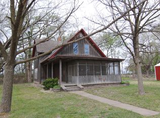 986 Sioux Rd, Lindsborg, KS 67456