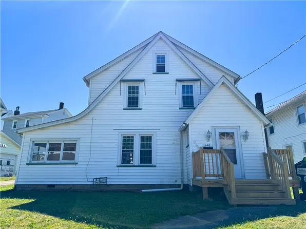 540 Stewart Ave, Grove City, PA 16127