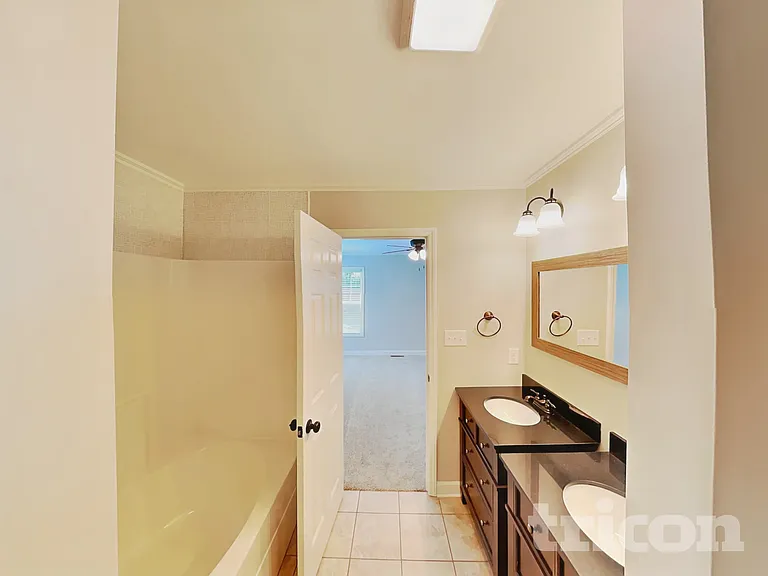 449 College Blvd — Photo 8