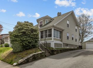 71 Bliss Rd, Newport, RI 02840