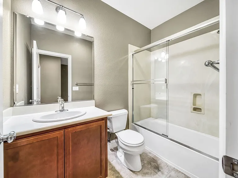 48954 Woodgrove Cmn — Photo 22