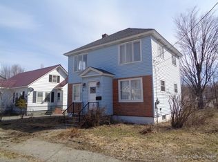 27 Eastland Ave, Millinocket, ME 04462