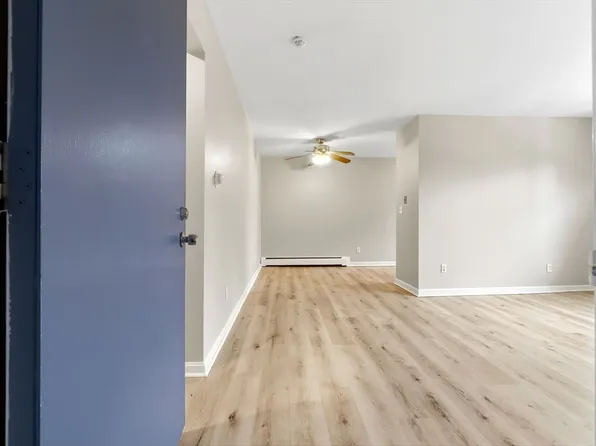 6 Venice St APT B6, Danvers, MA 01923