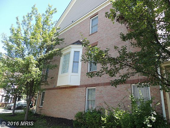 4th image of 703 Crooked Creek Dr