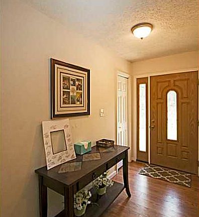 4th image of 6683 Lake View Dr