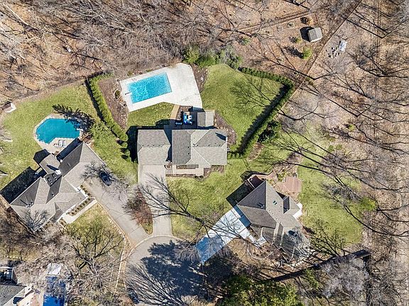 3rd image of 2017 Adeline Ct