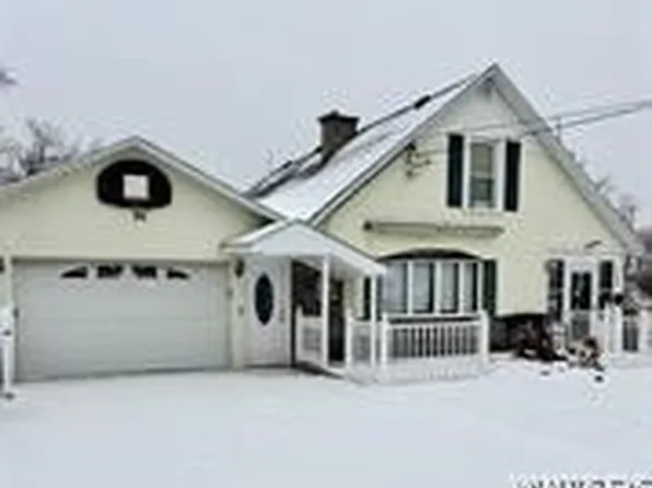 490 Ridge St, Lewiston, NY 14092