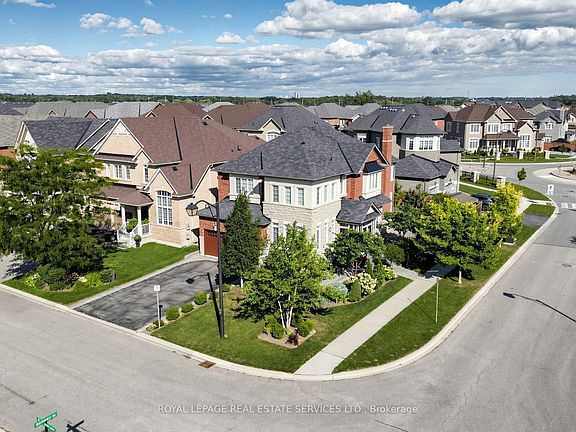 5th image of 68 Hartwell Rd