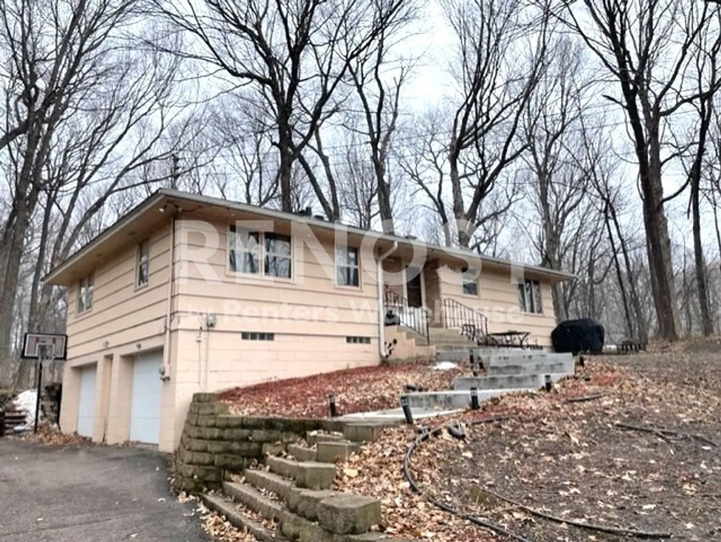 Available now - Wonderful 3bedroom/2.5 bath home in Plymouth! — Photo 1