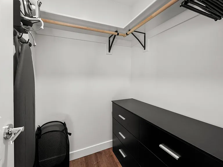 1242 E Pierce St #1 — Photo 15