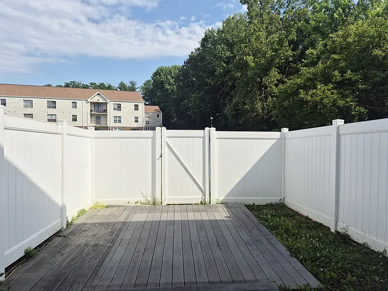 309 Surry Ln — Photo 17