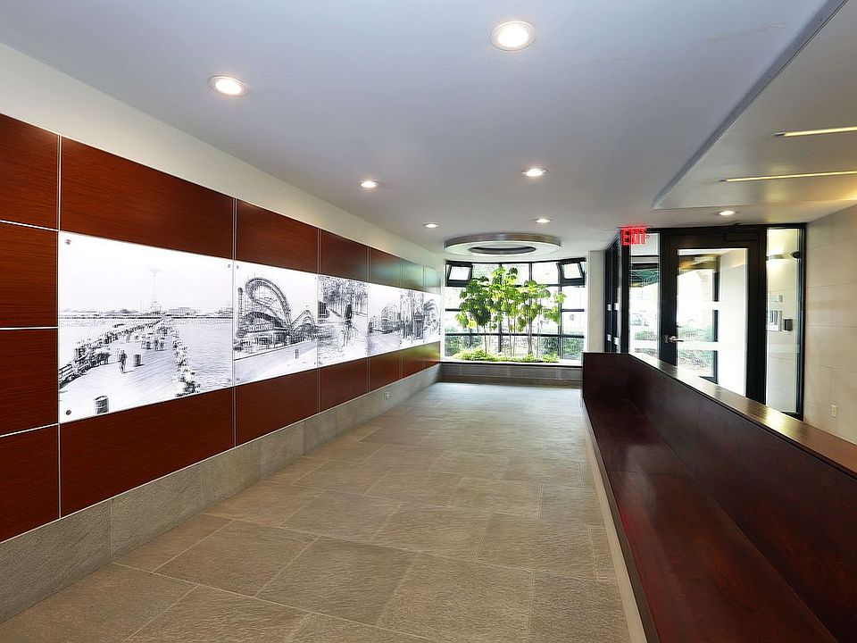 2nd image of 225 Ocean Pkwy APT 6K