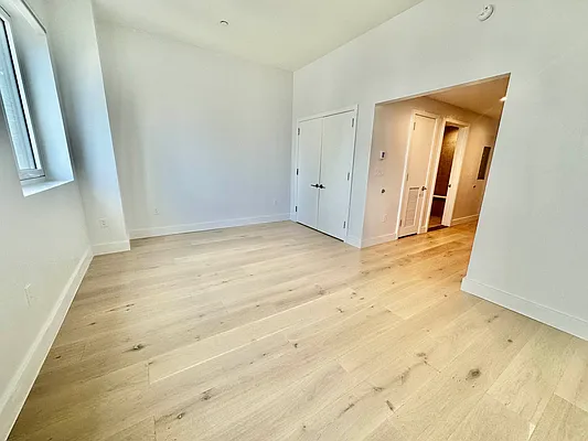 Rented by MaxInvest Real Estate, Inc. | media 10