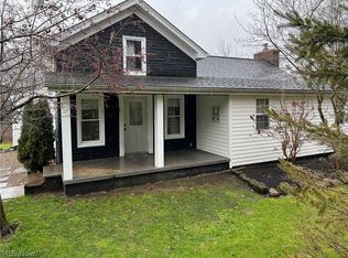 14869 Grove Rd, Garrettsville, OH 44231