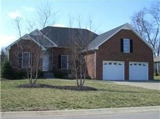 824 Isaac Dr, Clarksville, TN 37040