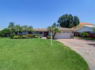 3910 Versailles Dr, Rocky Point, FL 33634
