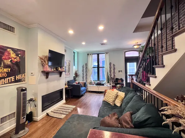 2 Sylvan Court image 1 of 18