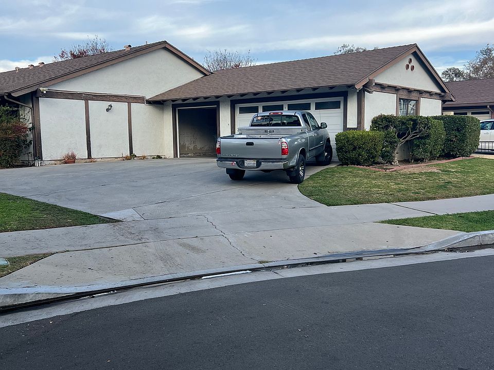 1st image of 711 E Fairway Dr #1