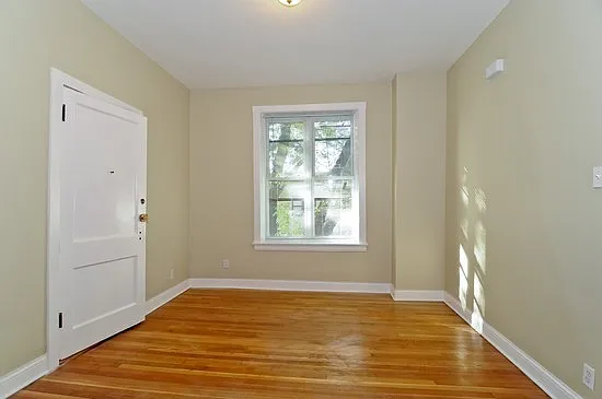 2500 N Richmond St #1R — Photo 2