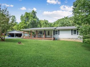 417 Schelley Rd, Gainesboro, TN 38562