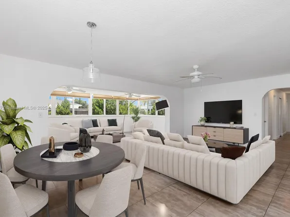 9215 SW 178th Ter, Palmetto Bay, FL 33157