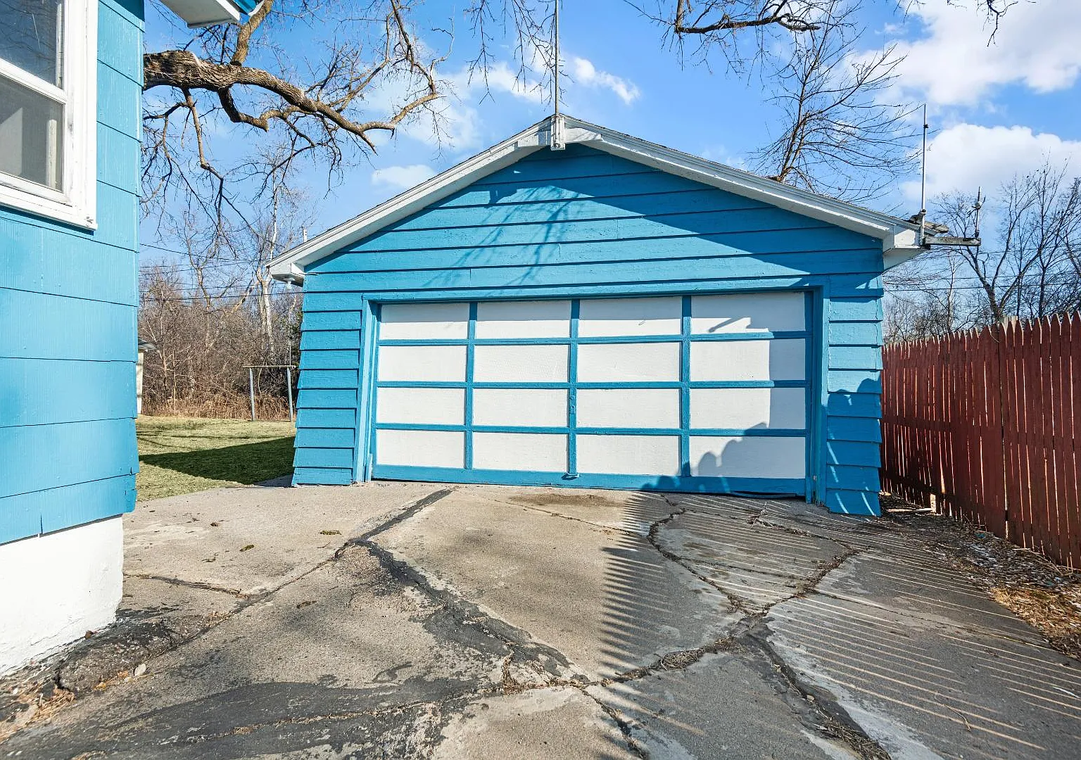 924 N Stevens St — Photo 3