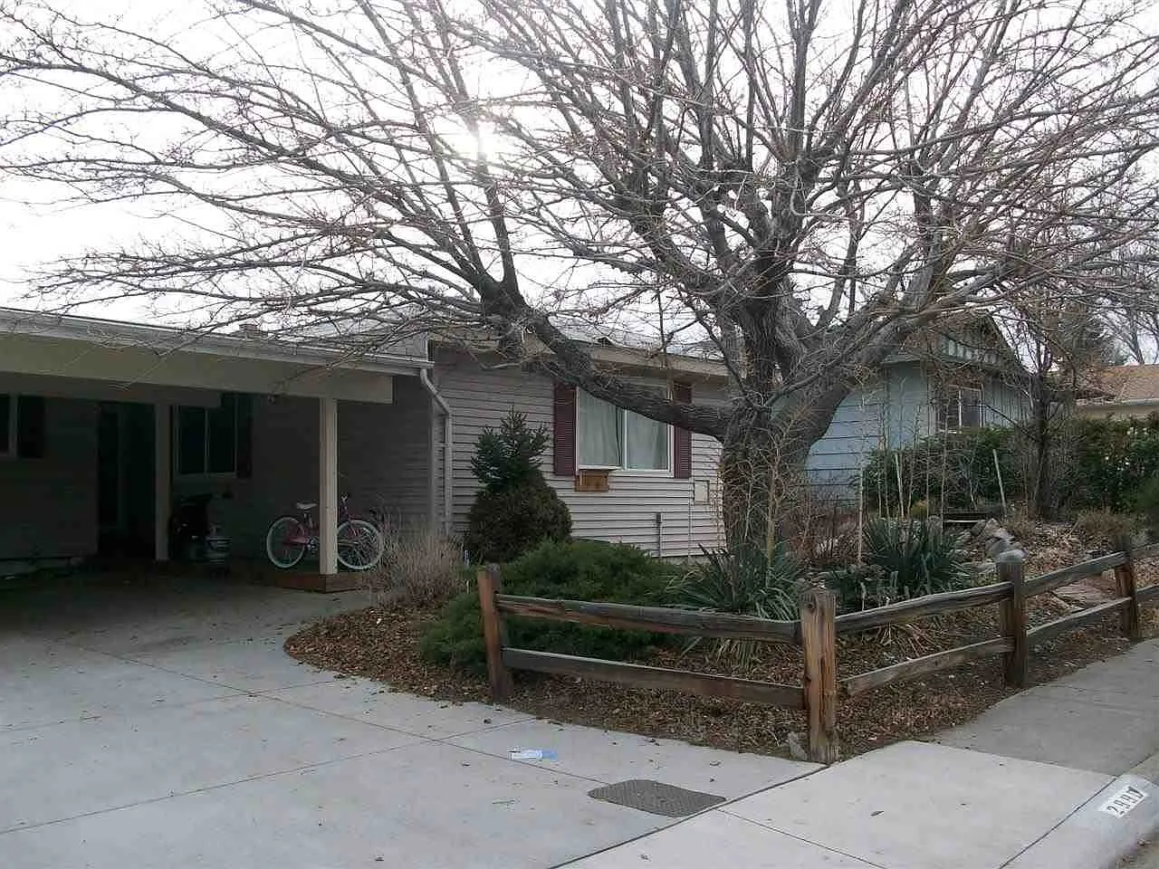 2990 Slater Ave photo 1
