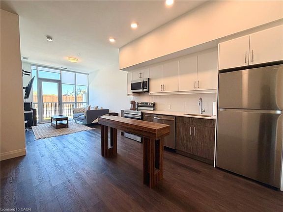 4th image of 1333 Weber St E #106