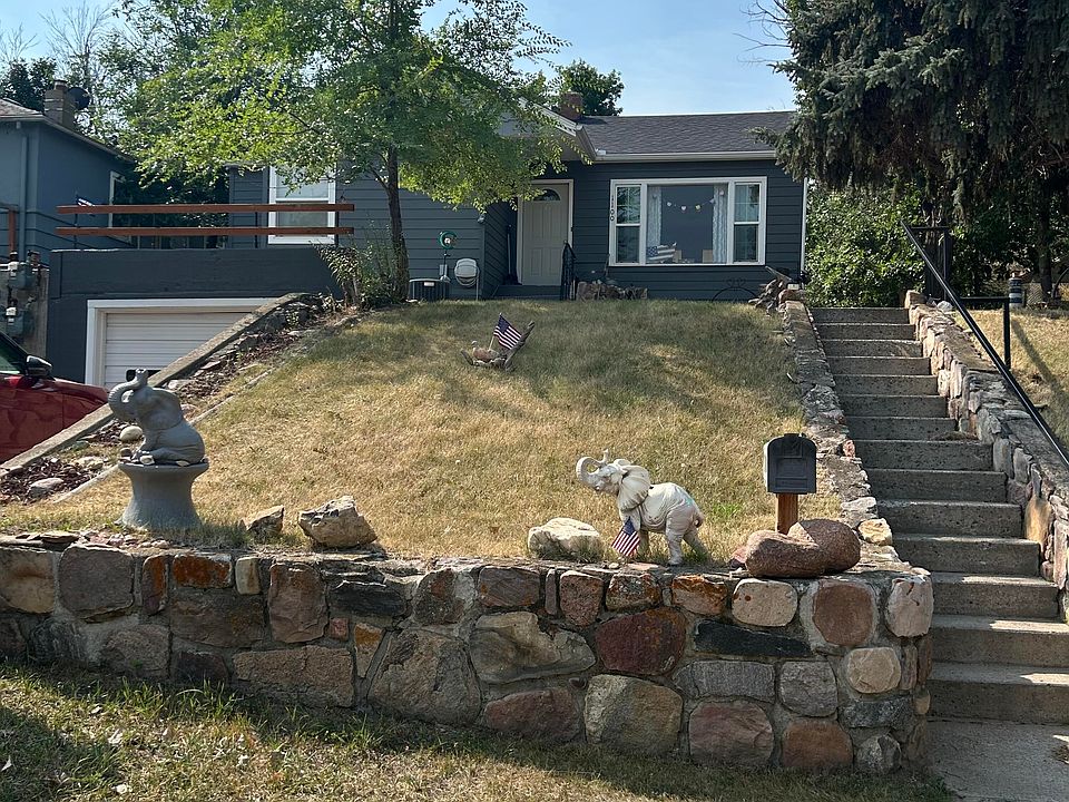 1st image of 1100 5th St