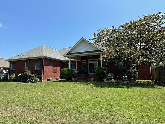 3rd image of 51 Windwood Dr