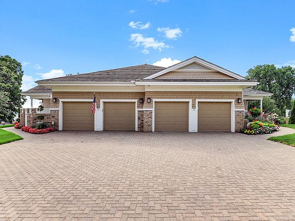 3rd image of 718 Widsten Cir