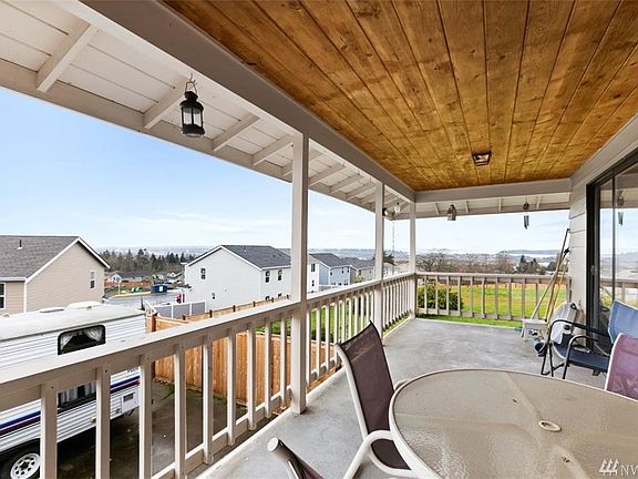 3rd image of 3606 71st Ave NE
