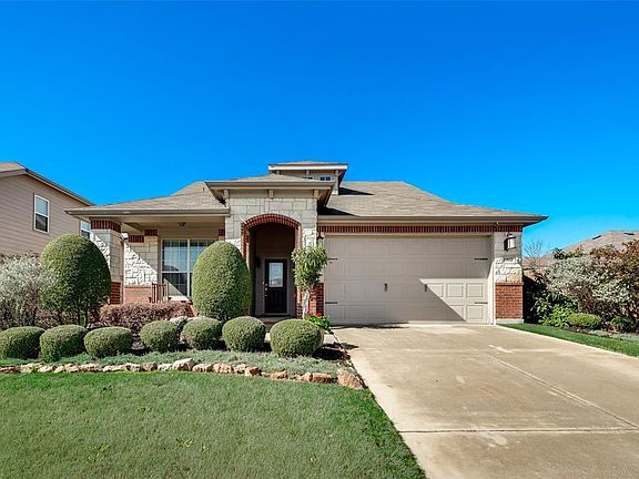 3rd image of 6812 Big Bend Ln