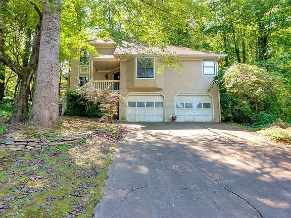 3rd image of 3412 Belleford Ct NE Lot 4