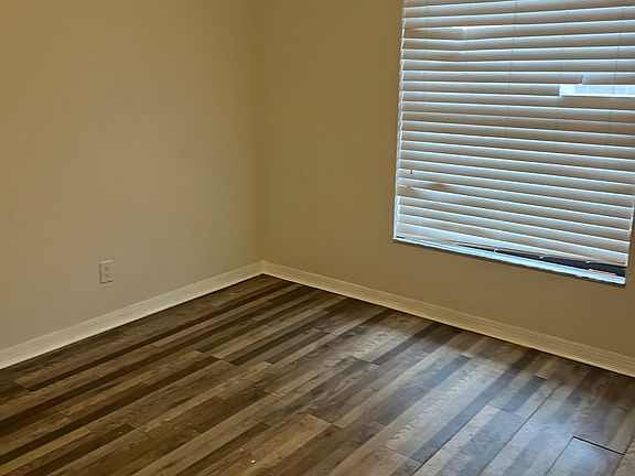 4th image of 4407 SW 7th Pl APT 3
