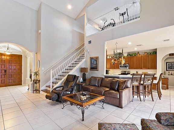 3rd image of 2440 Baesel View Dr