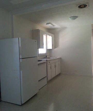 4th image of 334 Franklin St