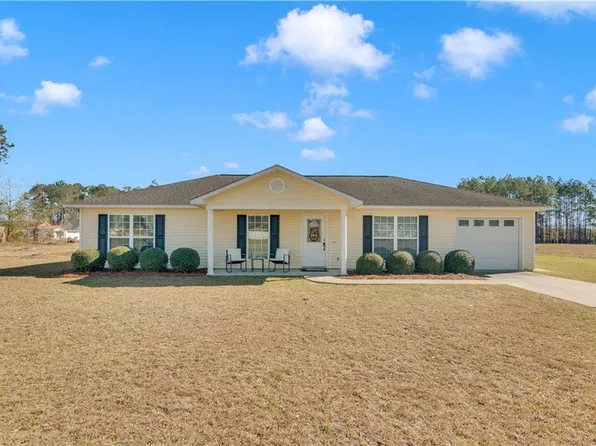6667 Pine Ridge Cir, Blackshear, GA 31516