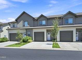 105 Osprey Ln, Gypsum, CO 81637