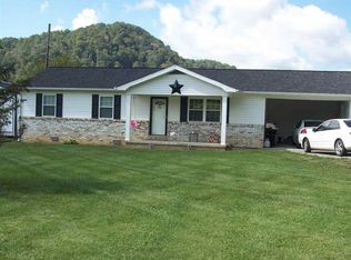 380 Hillside St, Sneedville, TN 37869