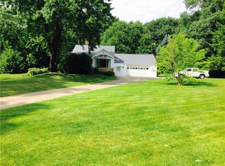 217 E Maitland Ln, New Castle, PA 16105