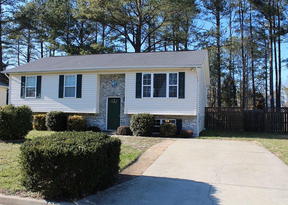 1st image of 45848 Meadowlark Dr