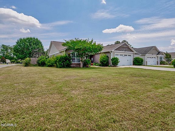 5th image of 1228 Dunlop Dr NE