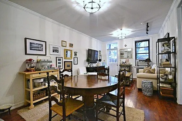 Rented by Bold New York | media 31