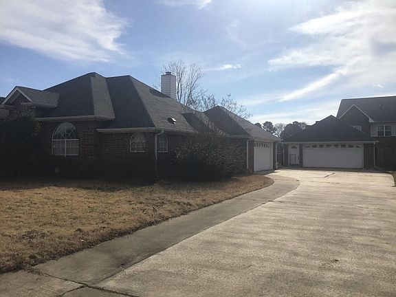2nd image of 2612 Woodland Oaks Dr