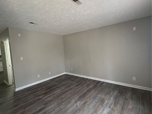 3rd image of 5834 Aftonshire Dr