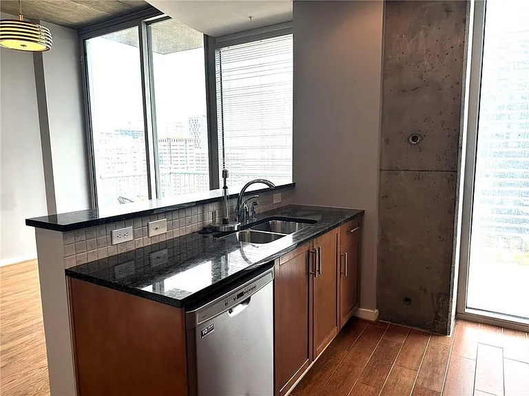 855 W Peachtree St NE #1704 — Photo 8