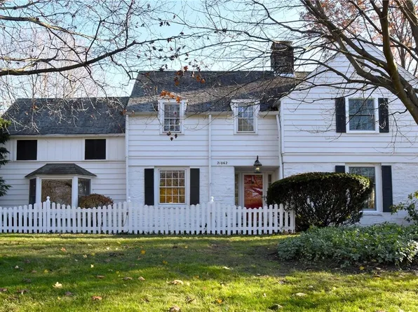 21062 Almar Dr, Shaker Heights, OH 44122
